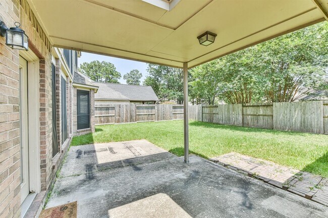 Building Photo - 18802 Half Volley Cir