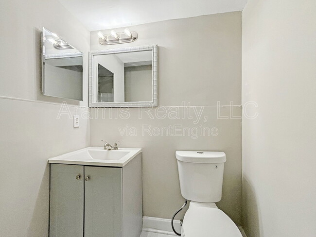 Building Photo - 1857 Whitehall Forest Ct SE