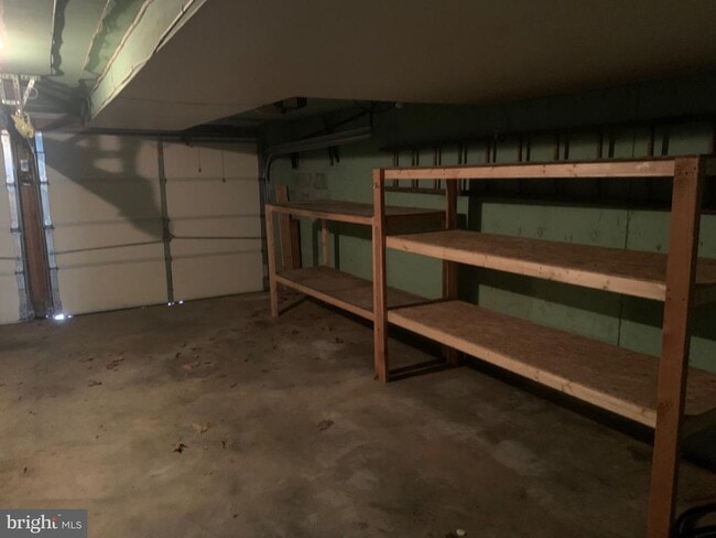 Building Photo - 9942 Lackland Dr