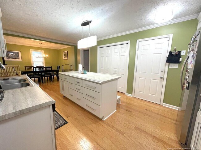 Building Photo - 14 Weymouth Cir