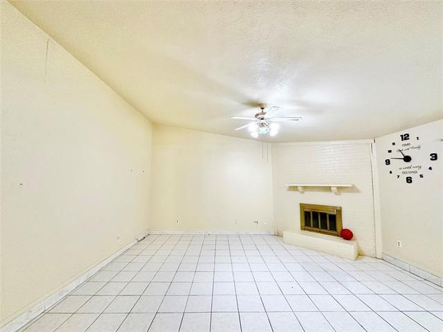 Building Photo - 2406 Jo Lyn Ln