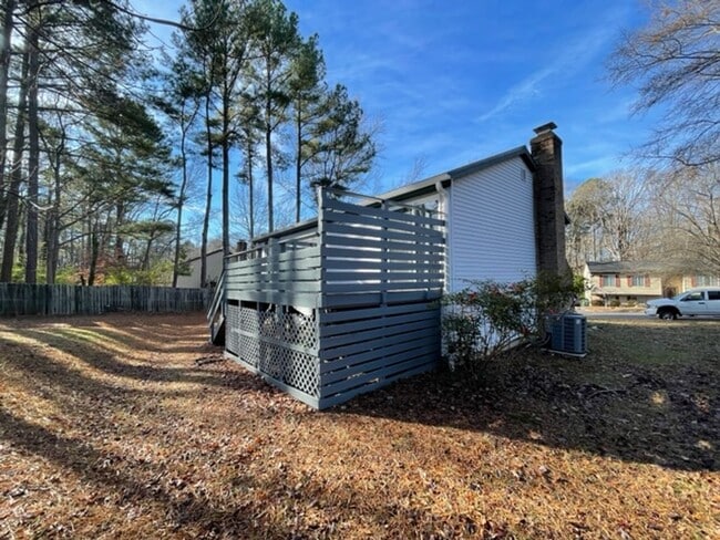 Building Photo - 101 Indigo Dr