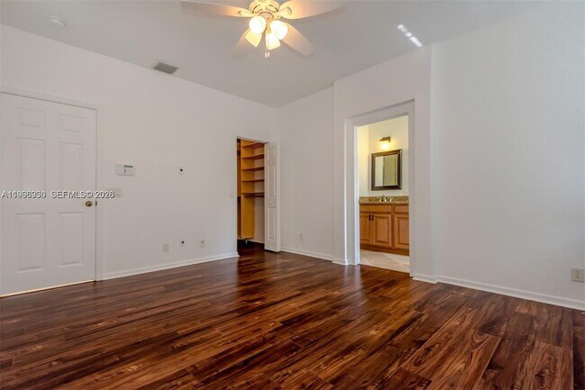 Building Photo - 1877 Aspen Ln