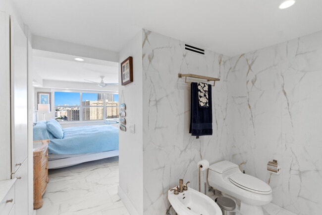 Building Photo - 121 Golden Isles Dr