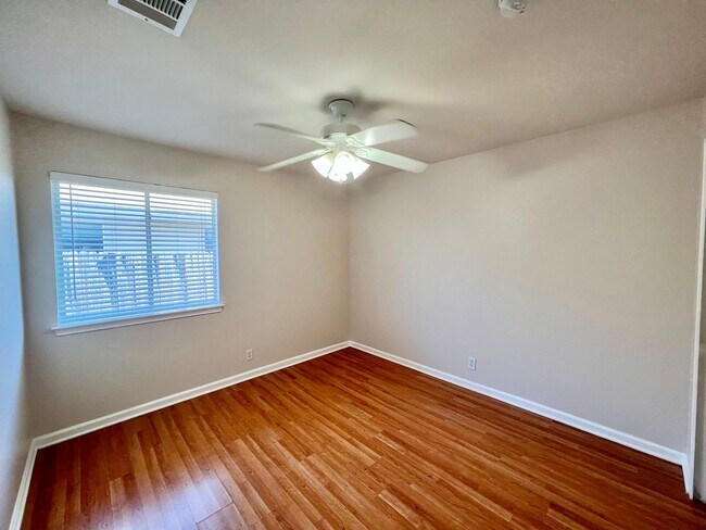 Building Photo - 3-Bedroom Home Near Loop 1604 with Fenced Yard & Two-Car Garage!