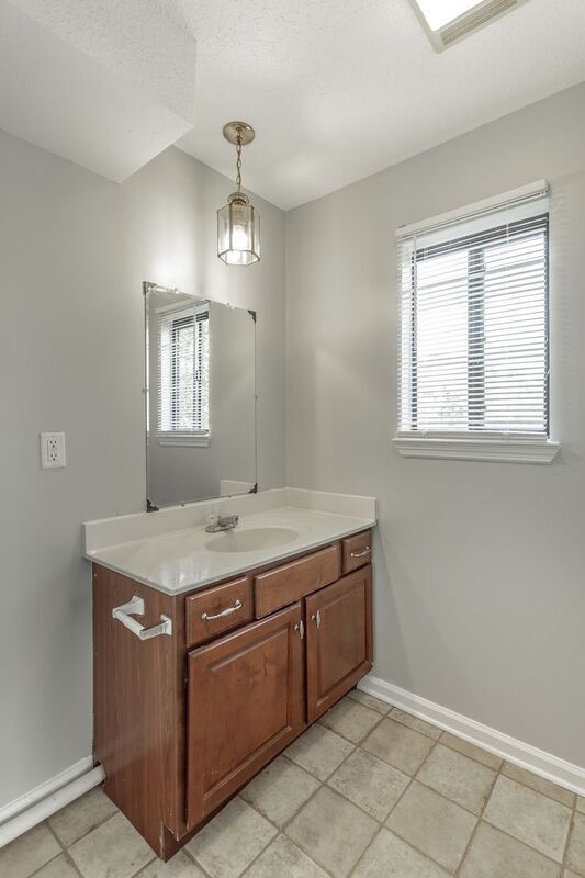 Building Photo - 4409 Delashmitt Rd