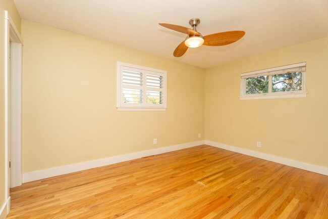 Building Photo - $500 off December for IMMEDIATE MOVE IN - ...