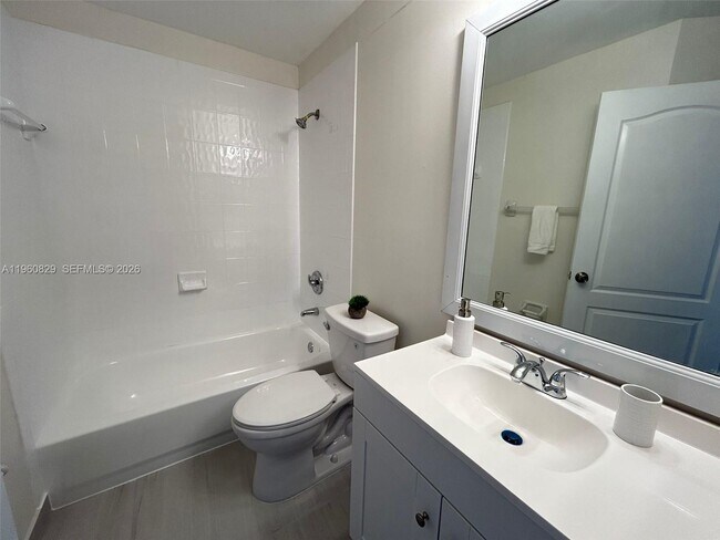 Building Photo - 9204 SW 167th Pl