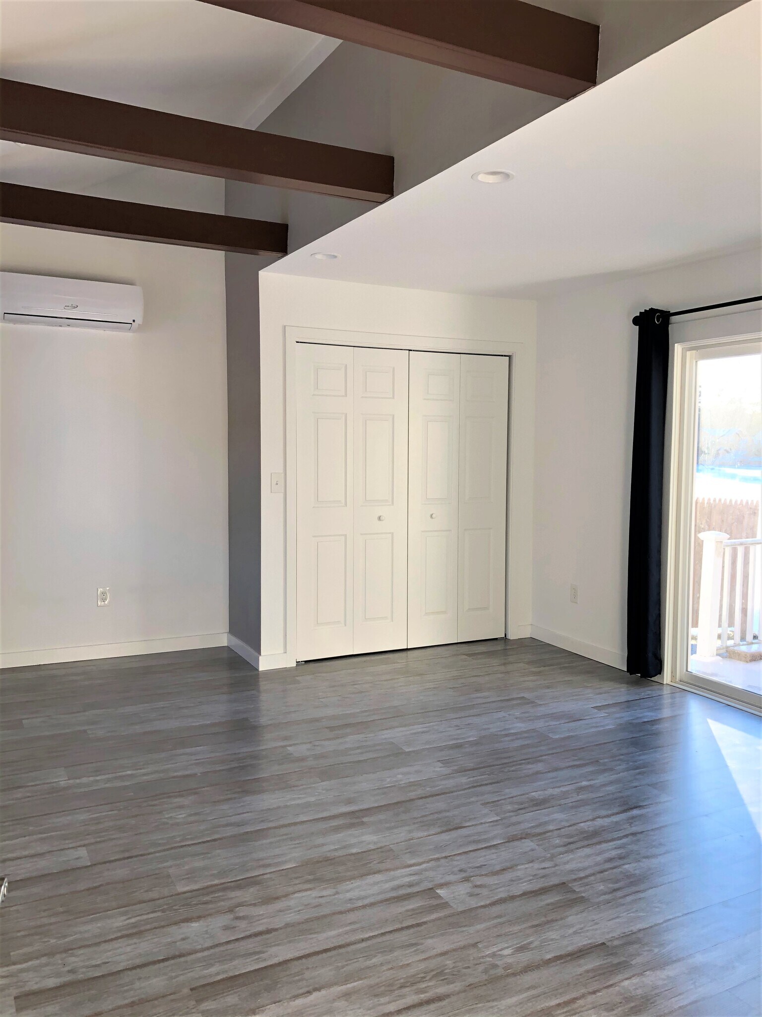 Building Photo - 63 Cottage Rd