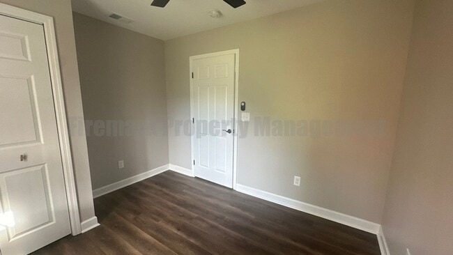 Building Photo - FULLY FURNISHED - Beautiful 1 Bed, 1 Bath Located in Historic Germantown w/ Flexible Lease Terms!