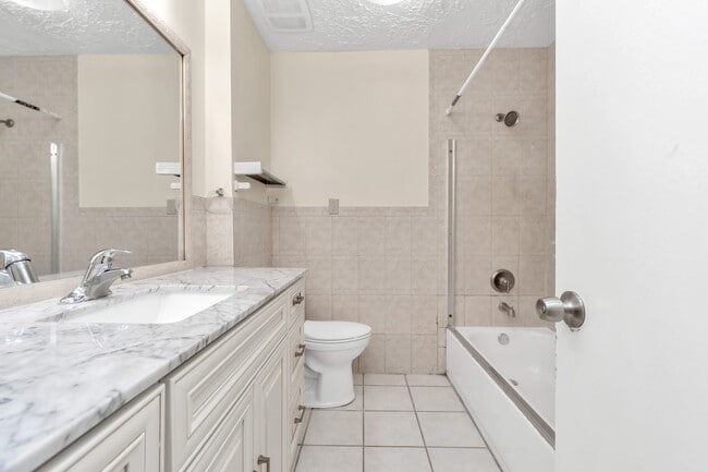 Building Photo - 13411 Splintered Oak Dr