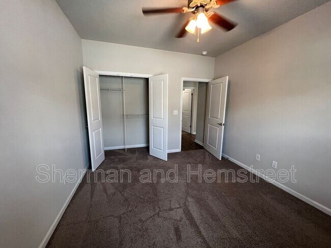 Building Photo - 655 Dobhill Ln