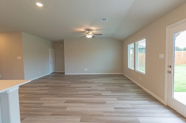 Building Photo - 2209 Dunbar Dr