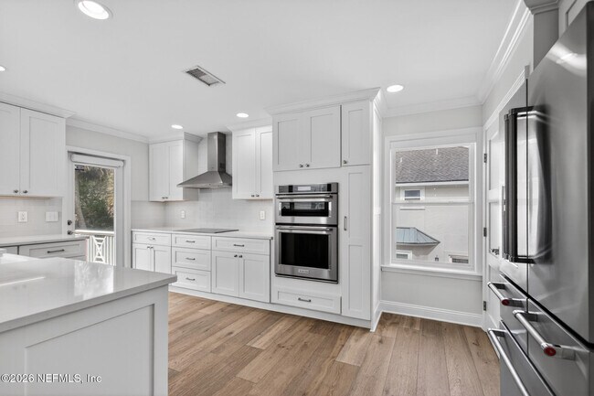 Building Photo - 1766 Beach Ave