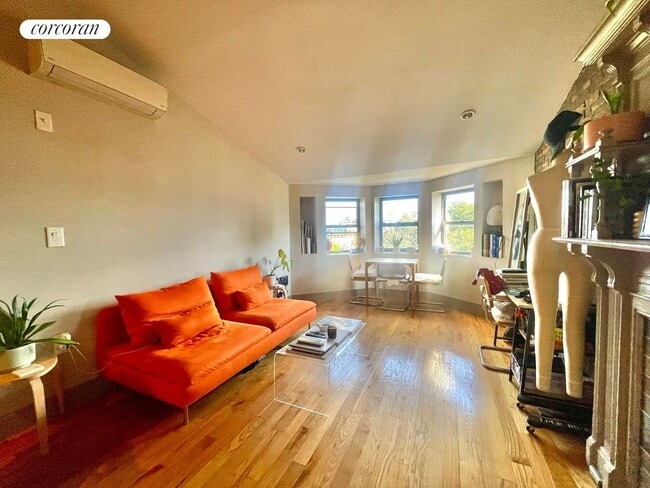 Building Photo - 57 Halsey St