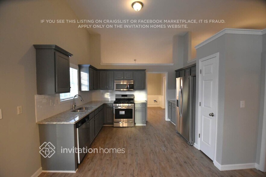 Building Photo - 175 Cedarhurst Rd