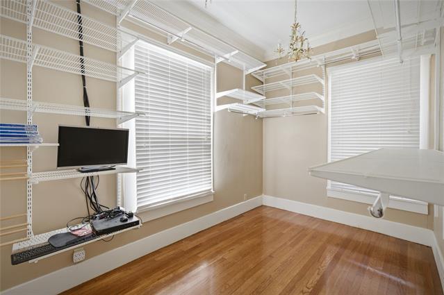 Building Photo - 1231 W Main St