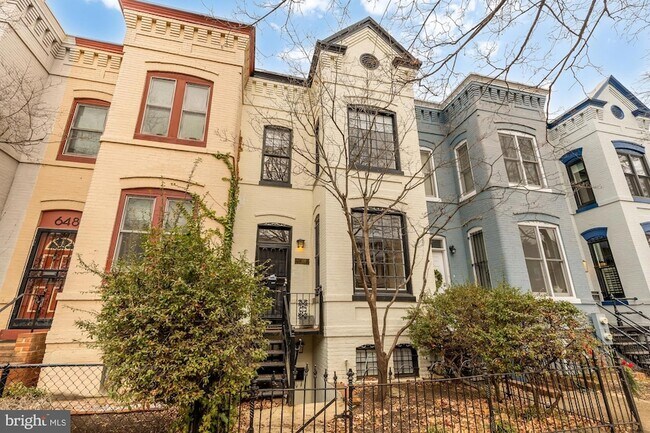 Building Photo - 650 E Street NE Unit BASEMENT