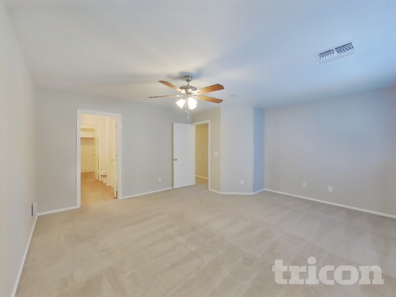 Building Photo - 28888 N Nugget Ct