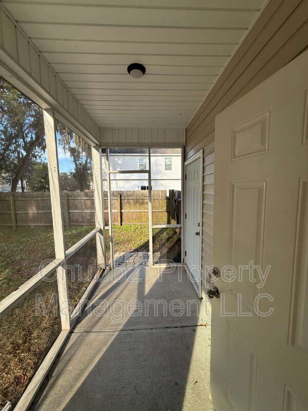 Building Photo - 4 Kaminsky Ln