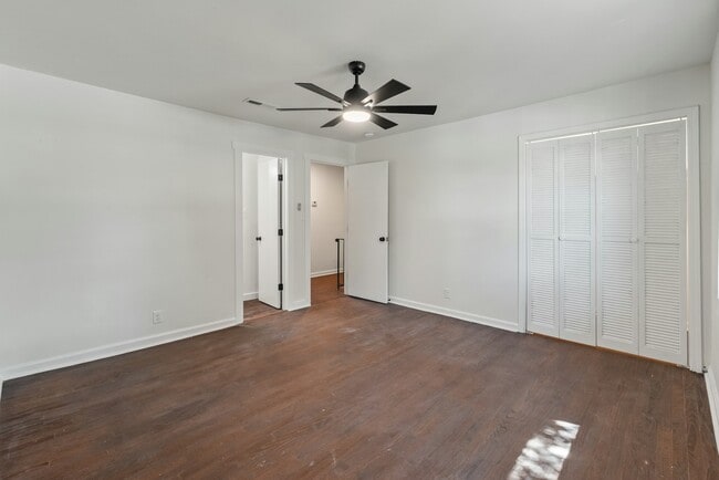 Building Photo - 12 Grove St