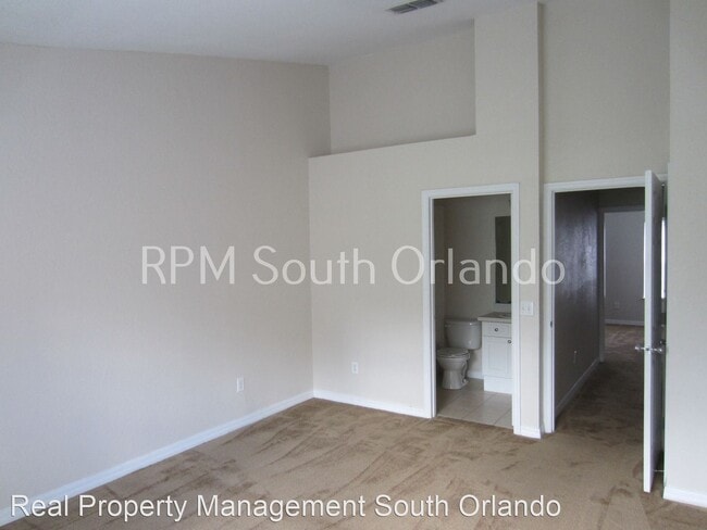 Building Photo - 2 br, 2.5 bath House - 4215 Plantation Cov...