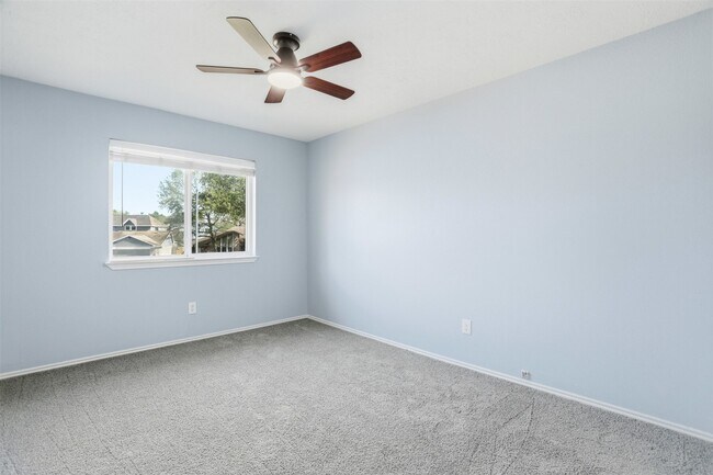 Building Photo - 7235 Battle Hills Dr