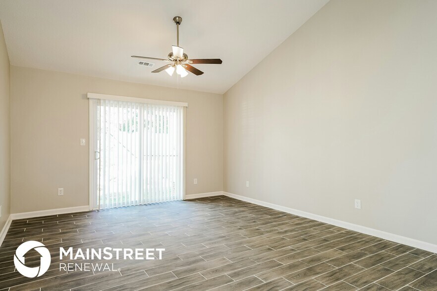 Building Photo - 1915 Collier Rd