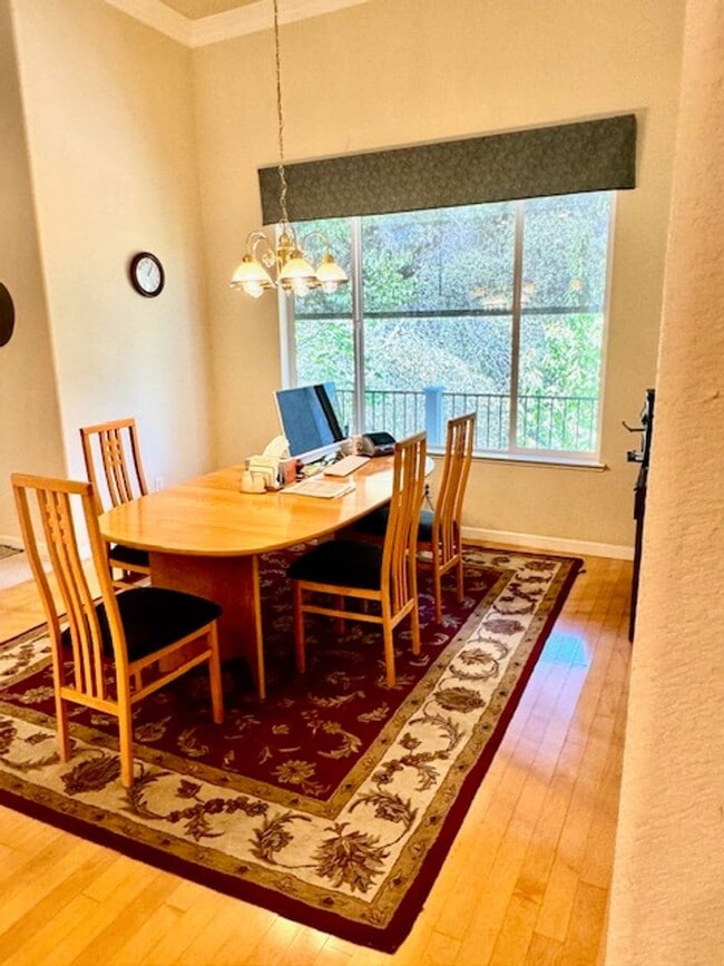 Building Photo - Springfield Home with a View - MUST BE 55 YEARS OF AGE