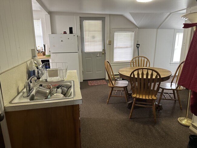 Building Photo - 11 LLC 106 Miller Street