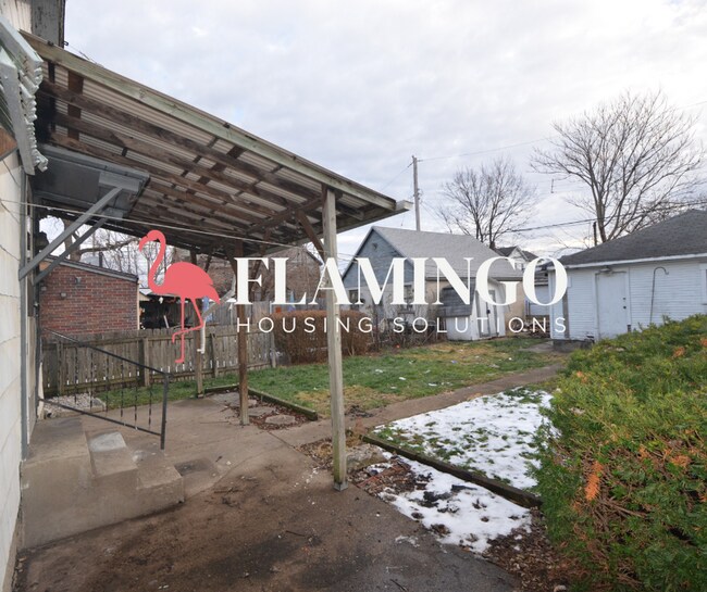 Building Photo - 130 Deeds Ave