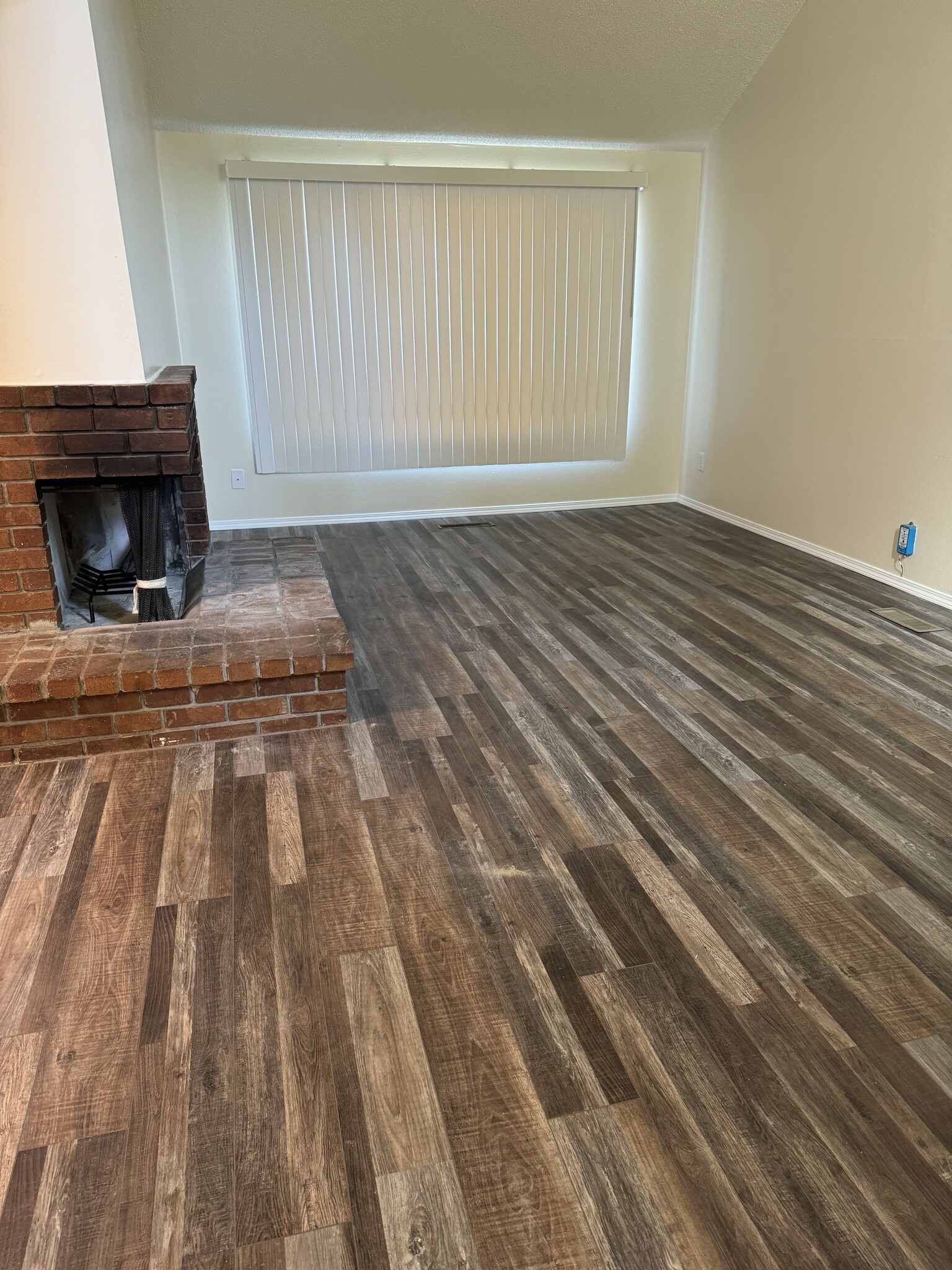 Livingroom - 1228 46th Pl SE