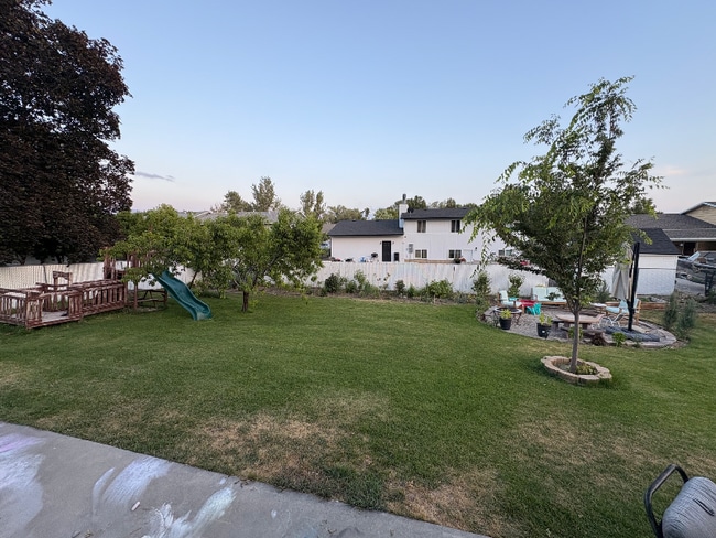 Building Photo - 346 E 200 N