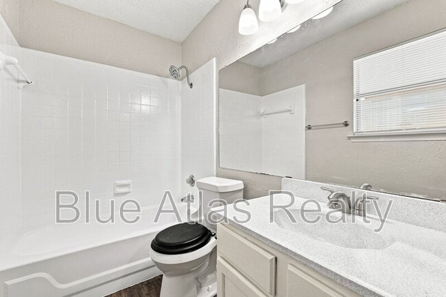 Building Photo - 10324 Whitingham Dr