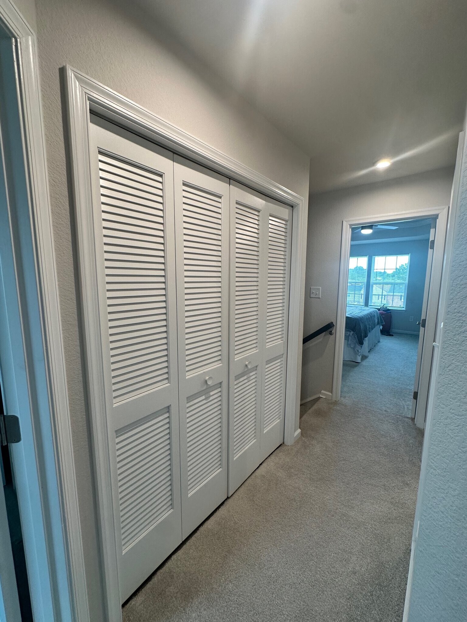 Building Photo - 4122 Riverside Dr
