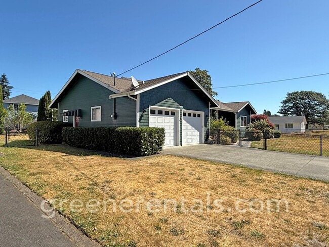 Building Photo - Spacious & Bright 3BD/3BA Home for Rent in...