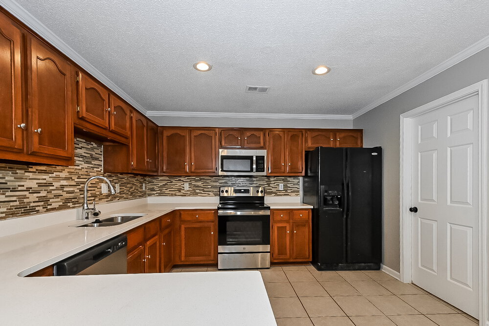 Building Photo - 3163 Big Ben S