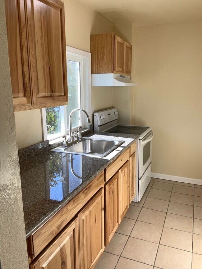 Building Photo - 407 N Washington St