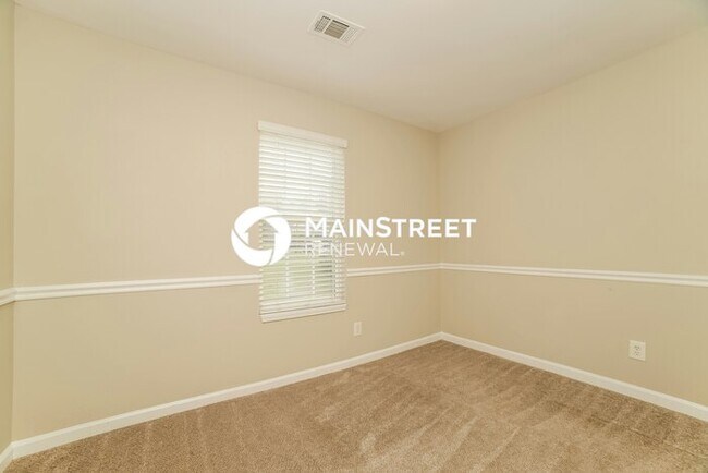 Building Photo - 3 Bedroom Pet-Friendly Home in Flowery Branch, GA with Main Street Renewal