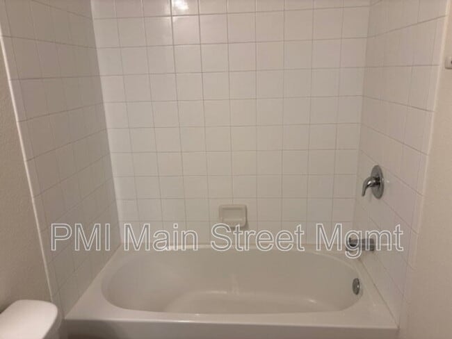 Building Photo - 8130 Red Stopper Ln