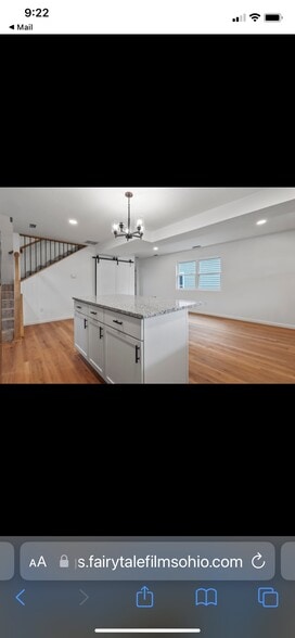 Building Photo - 350 S Ogden Ave