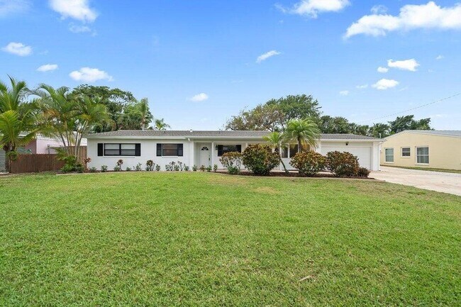 470 Watts Way 470 Watts Way Cocoa - 470 Watts Way Cocoa Beach Fl Primary Photo 