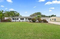Building Photo - 470 Watts Way