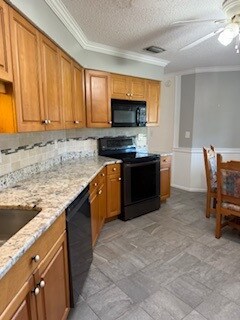 Building Photo - Venice Rental Home