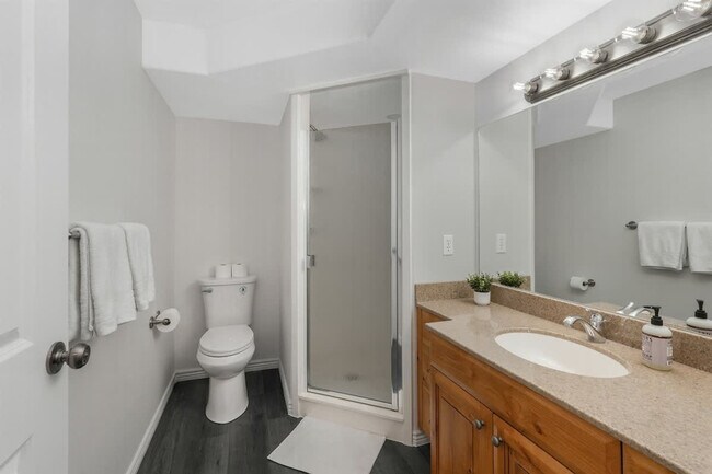 Building Photo - 956 S 1525 W