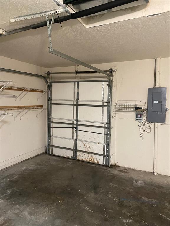Building Photo - 10422 Moshie Ln