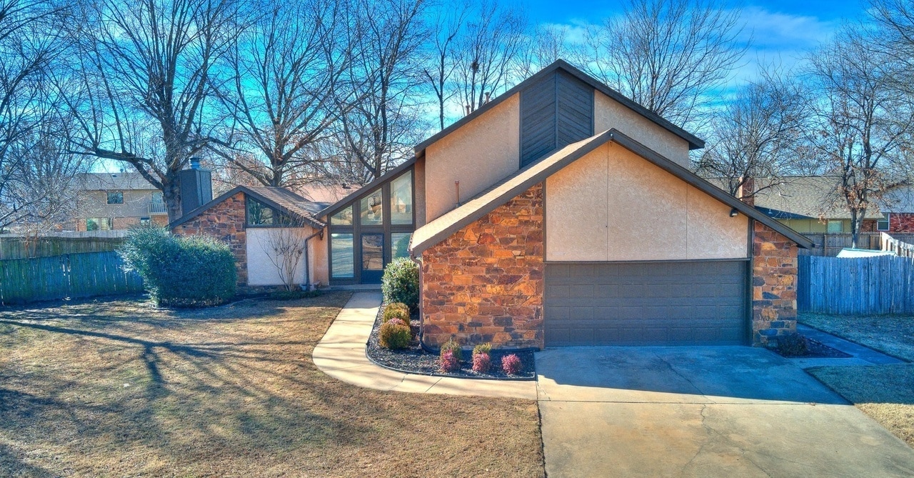 Building Photo - 2605 W Washington Cir