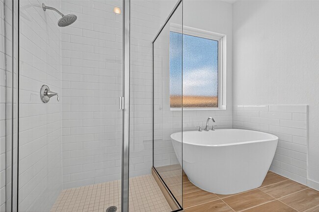 Building Photo - 11119 Poplar Tree Dr