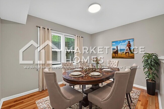 Building Photo - 427 Whispering Pines Dr