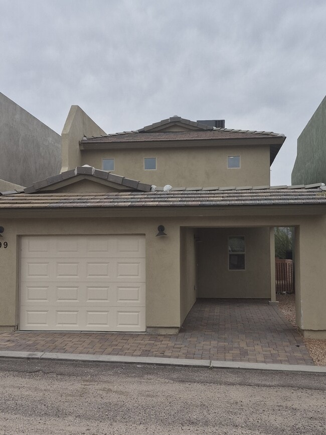 Building Photo - 299 N Hasman Dr